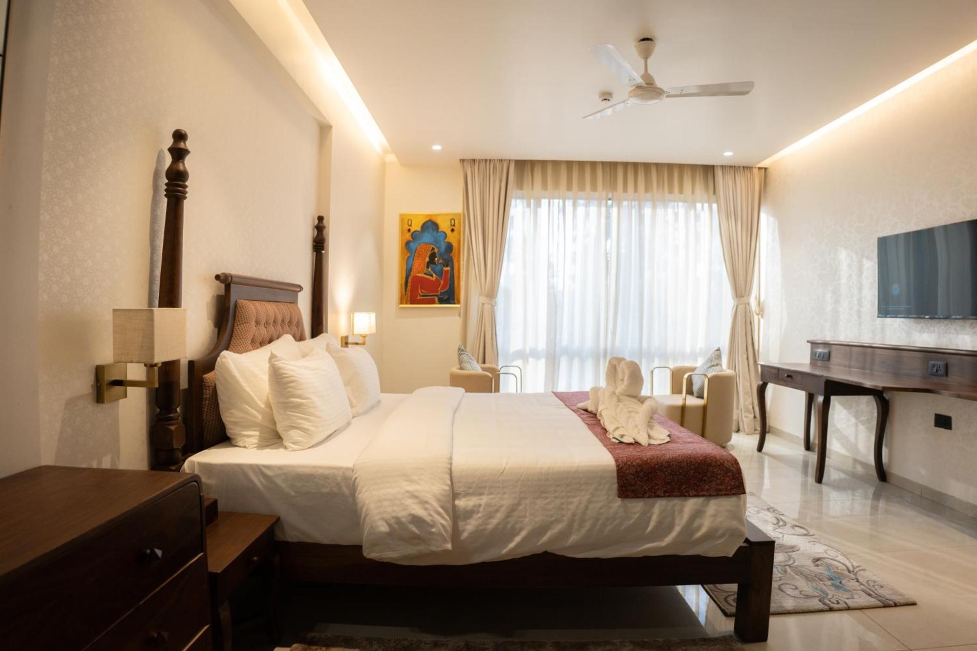 Hotel Pride Elite, Daman Exterior foto