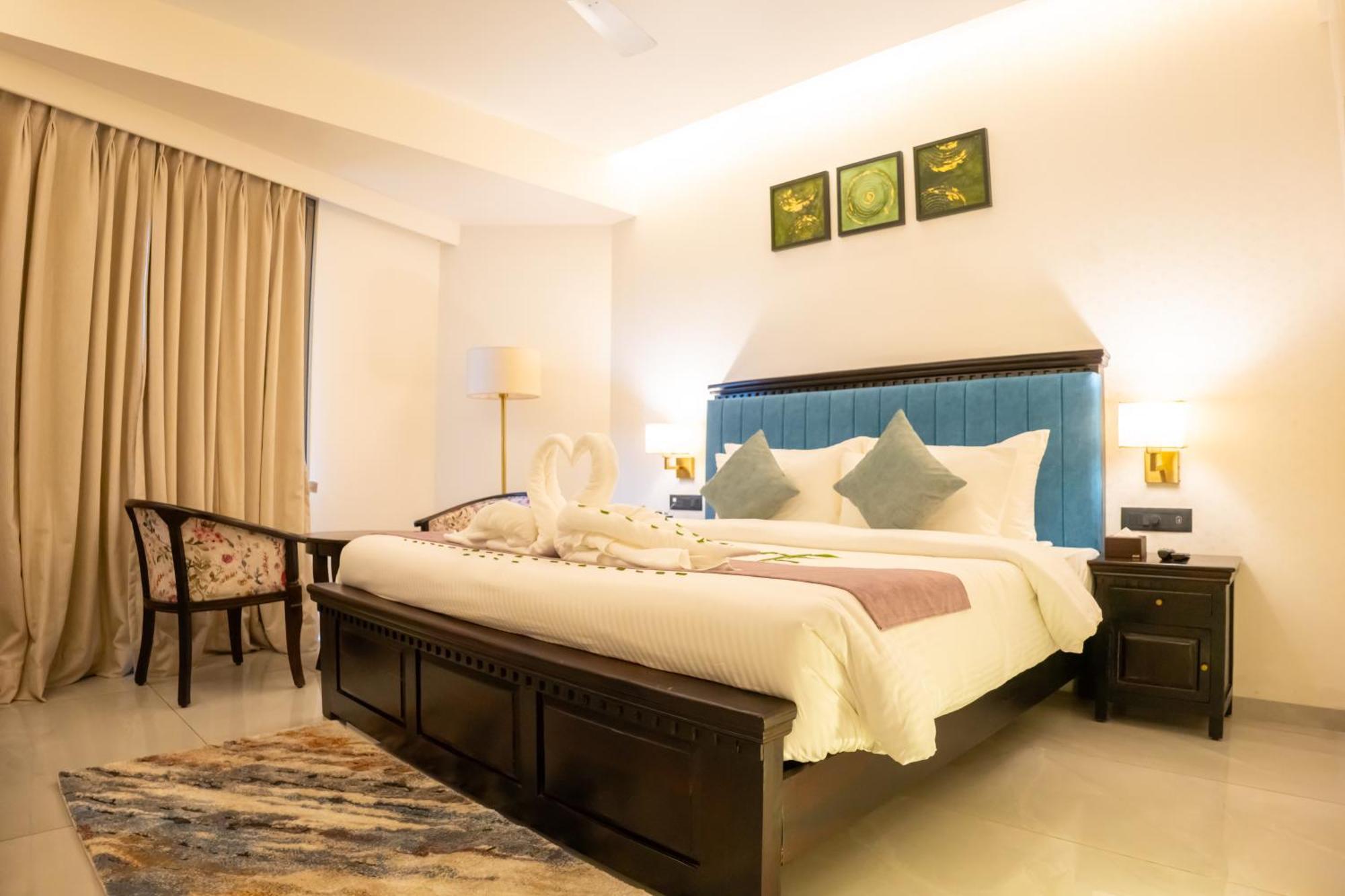 Hotel Pride Elite, Daman Exterior foto